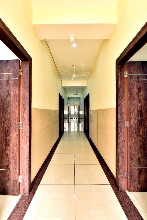 Royal Inn Jammu Exterior foto