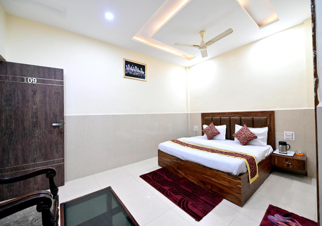 Royal Inn Jammu Exterior foto